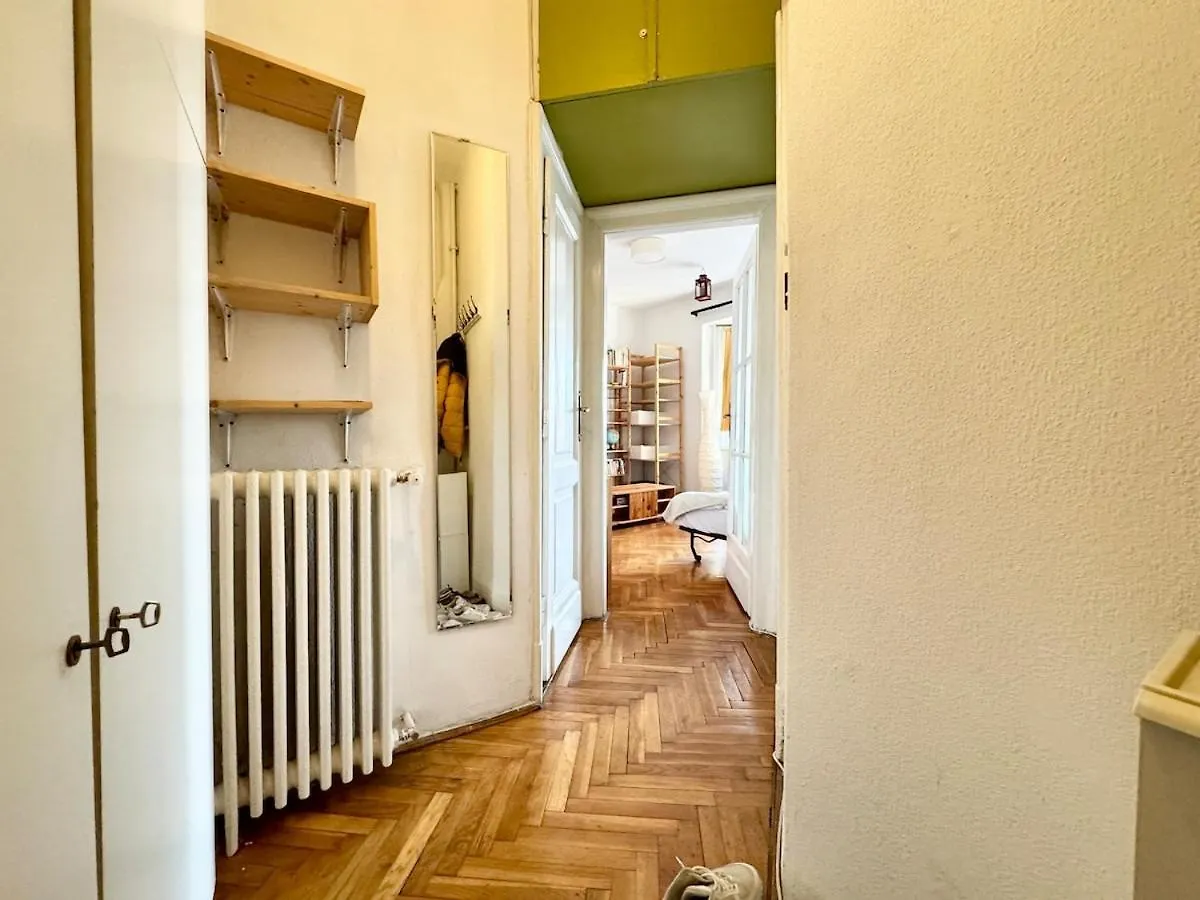 Among Trees Apartment Budapest